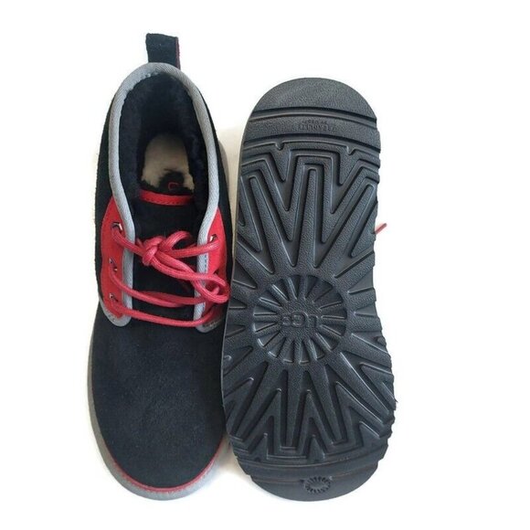 UGG Neumel Ankle Chukka Casual Suede Boots Mens Size 9 Red Black 3236 - Picture 7 of 8
